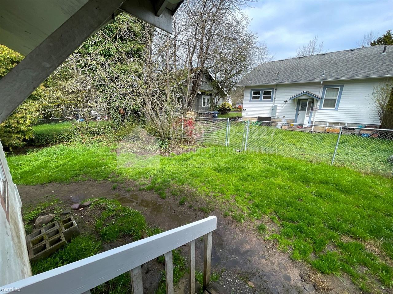 1865 Moss Aly - Photo 3 of 5