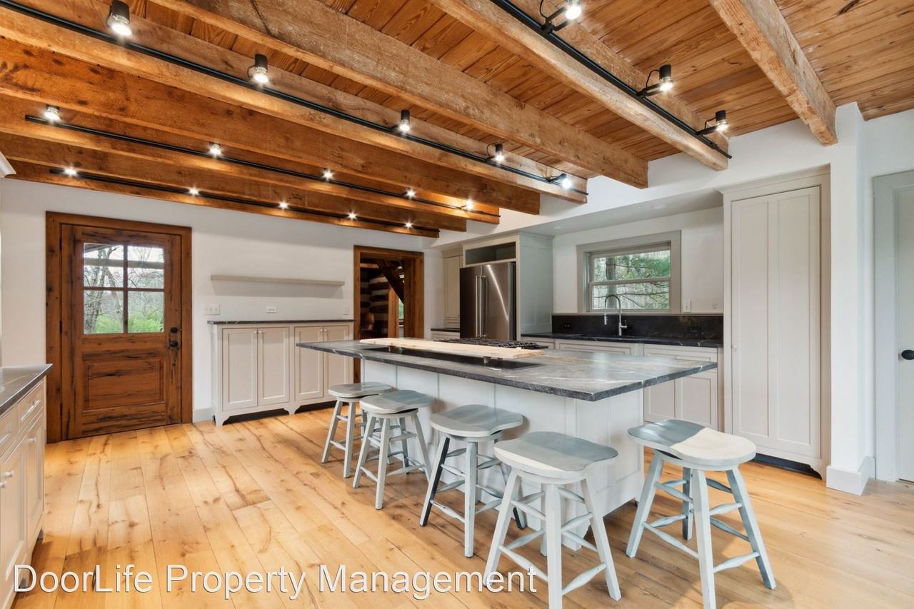 248 Cedar Knoll Rd - Photo 3 of 15