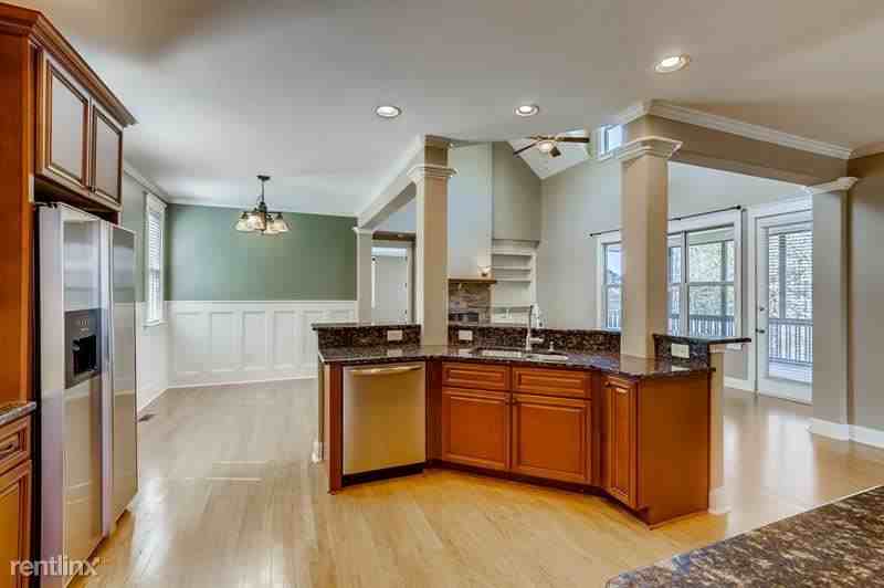 7 Vanderbilt Pointe Way - Photo 3 of 18