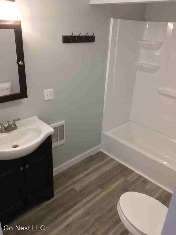 Grove St - Photo 2 of 7