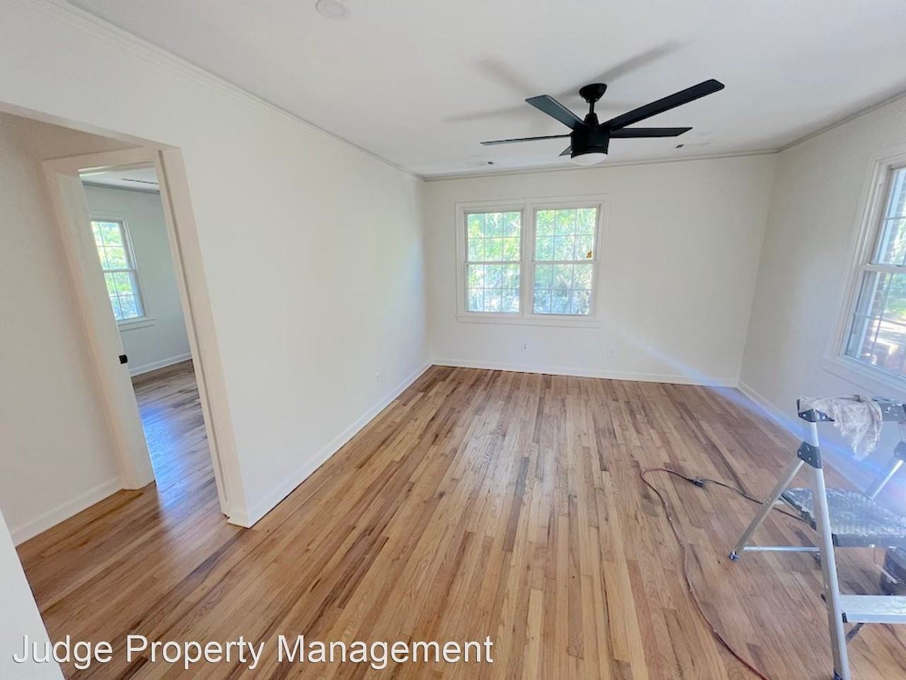 3204 Waters Ave - Photo 2 of 5