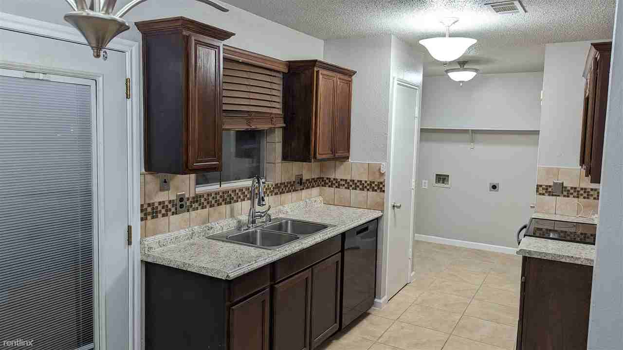 3836 Carver Pl - Photo 3 of 11