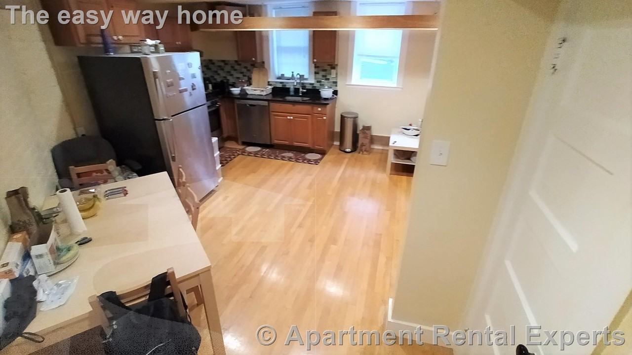 156 Magazine St #B - Photo 2 of 10