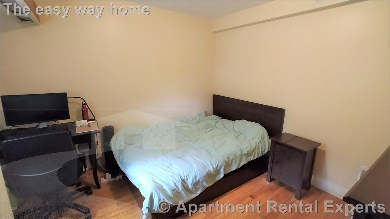 156 Magazine St #B - Photo 7 of 10