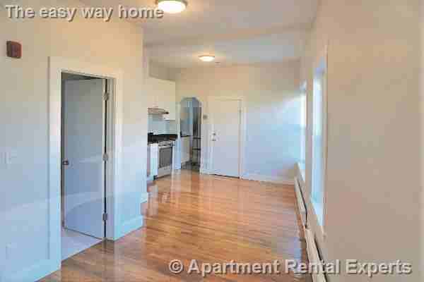 116 Willow St #3 - Photo 4 of 9