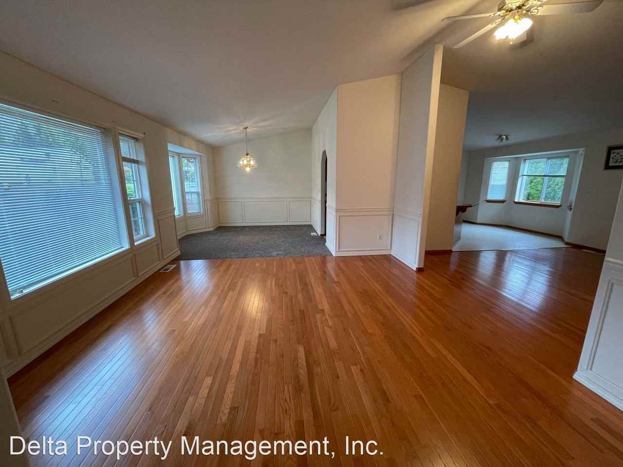 20120 79th Dr Ne - Photo 3 of 21
