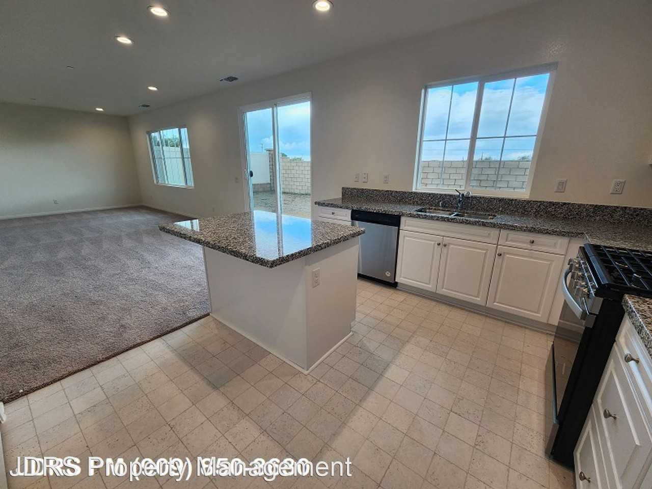 19064 Camou Ct - Photo 3 of 17