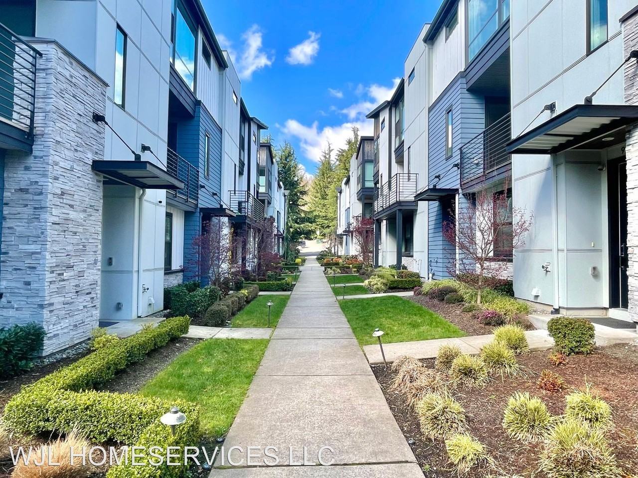 9627 Ne 182nd Pl #C - Photo 3 of 24