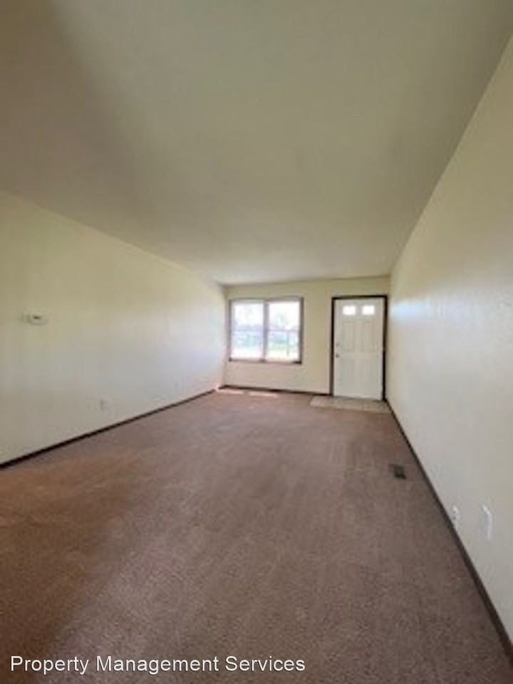1312 County Road 6 E - Photo 2 of 30