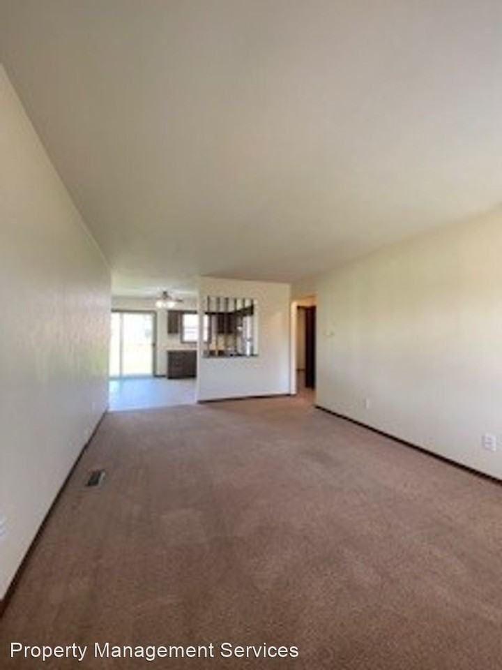 1312 County Road 6 E - Photo 3 of 30