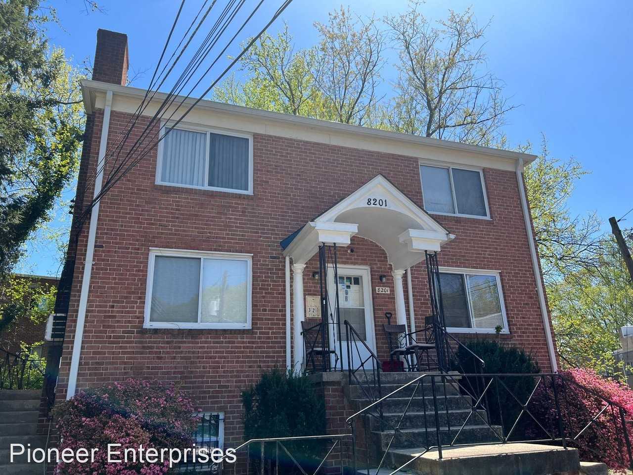 8201 Houston Ct - Photo 2 of 11