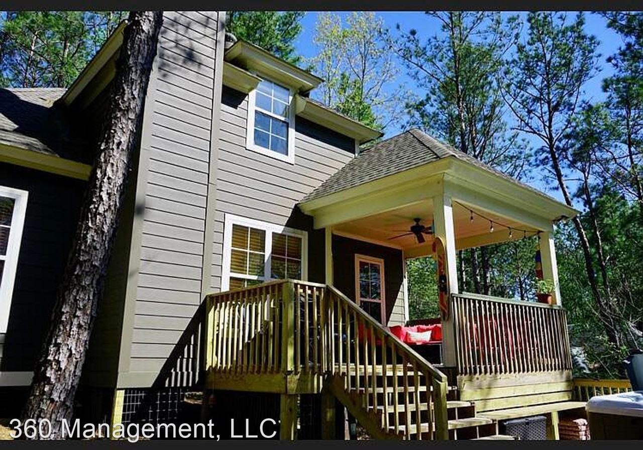 102 Village Cir - Photo 2 of 2