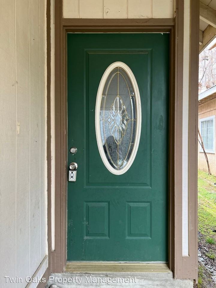 4153 Willow Trl - Photo 3 of 38