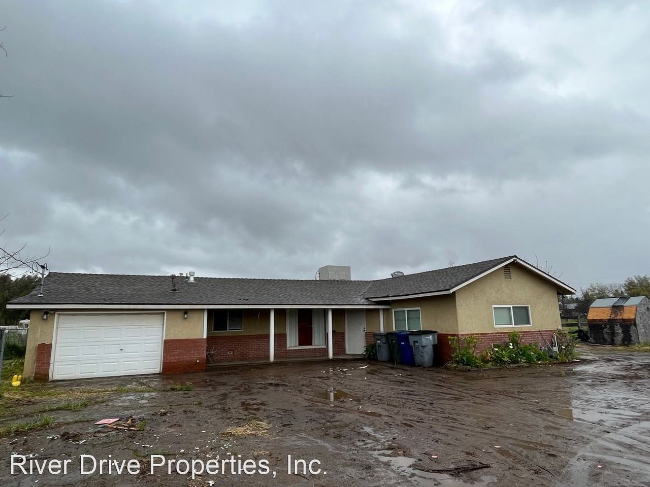 6169 N Grantland Ave - Photo 2 of 17