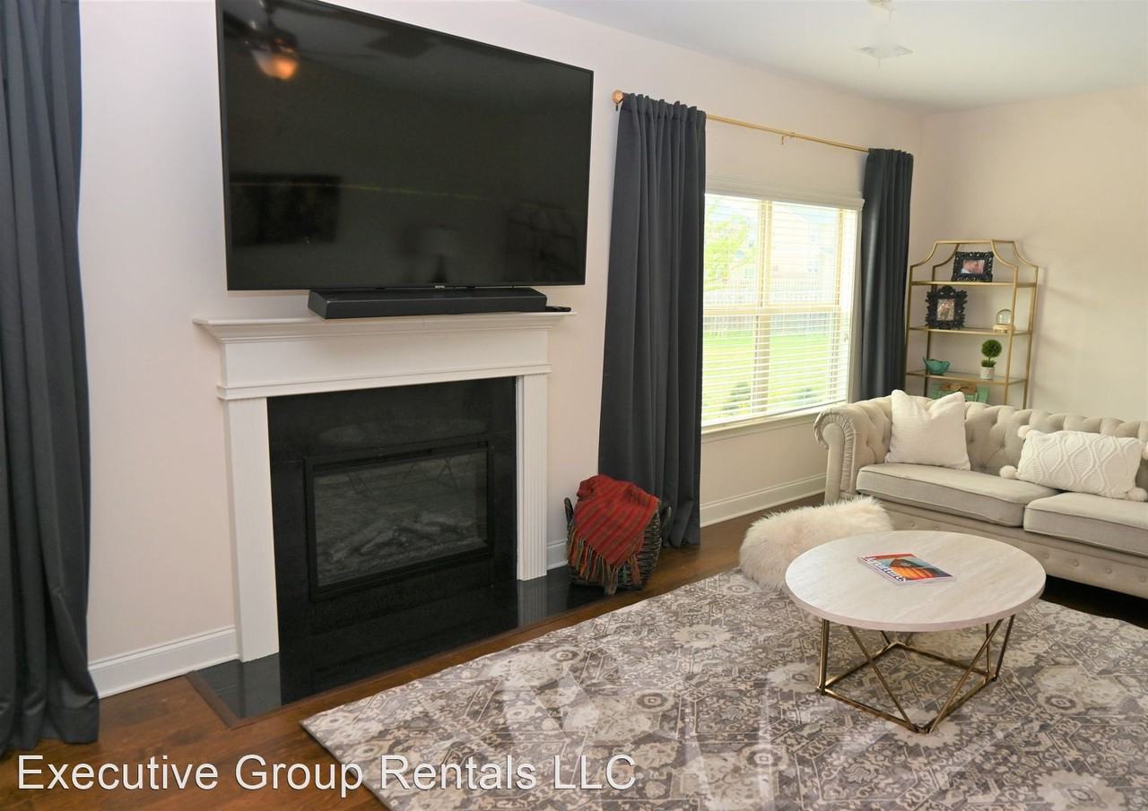 7279 Double Pine Dr - Photo 3 of 26