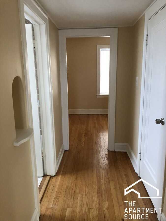 4454 W Diversey Ave #2E - Photo 4 of 11