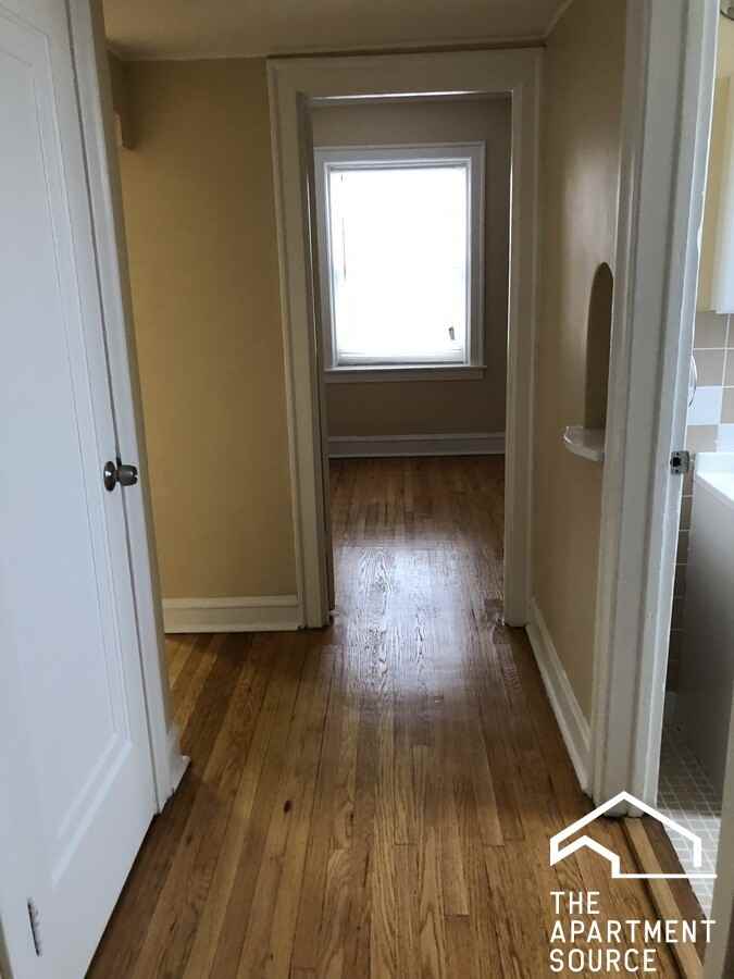 4454 W Diversey Ave #2E - Photo 7 of 11