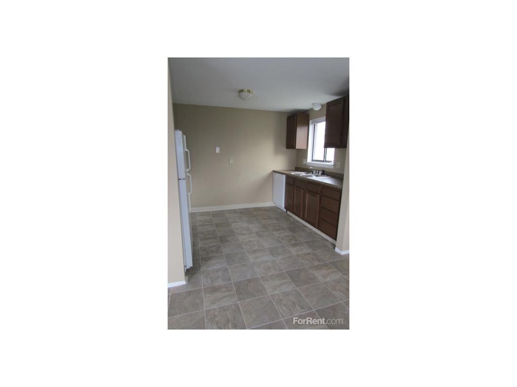 Grecian Garden Apartments - Photo 3 of 9