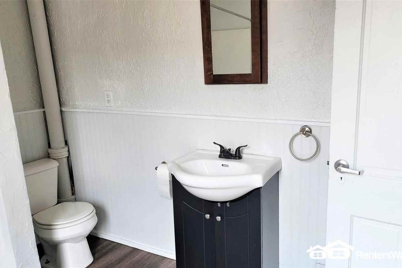 408 3rd St E - Photo 3 of 19