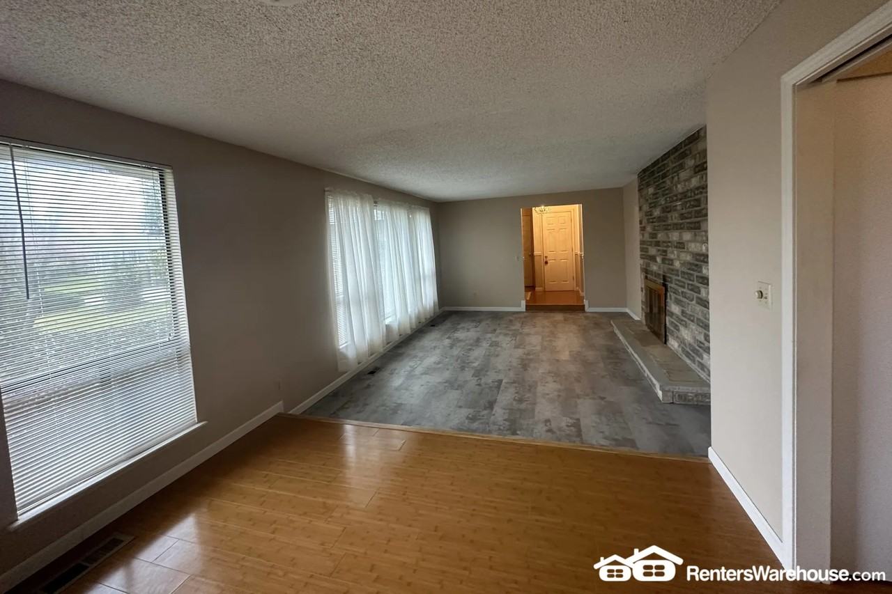 67 Bonney St - Photo 3 of 24
