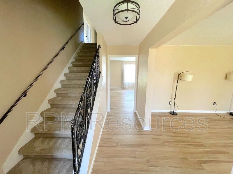 8509 Nw 90th St - Photo 2 of 24