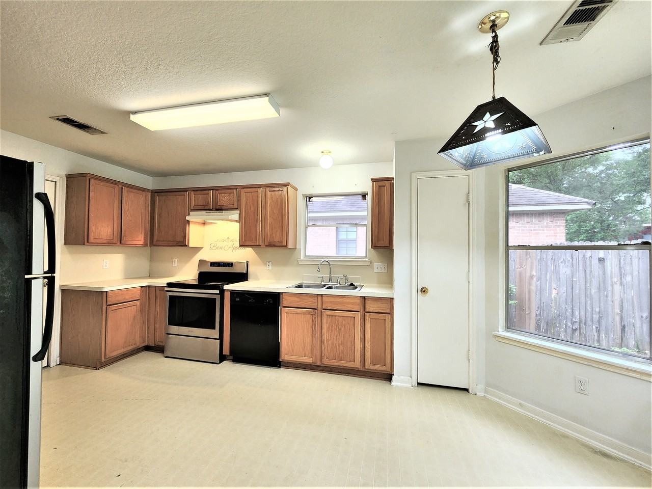 5819 Flower Gate Dr - Photo 5 of 11