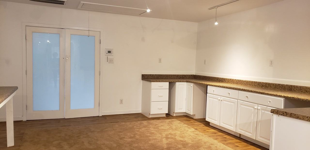 10001 Redbridge Rd - Photo 3 of 12