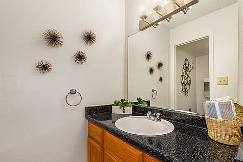 3150 South Tamarac Drive - Photo 6 of 23