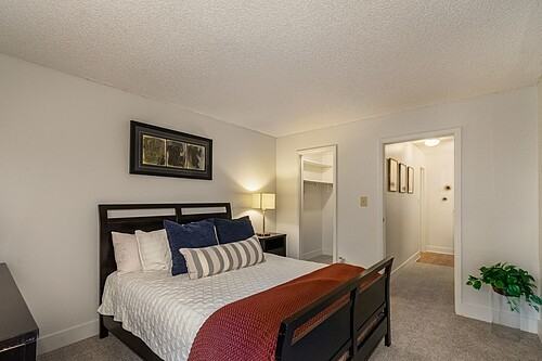 3150 South Tamarac Drive - Photo 7 of 23