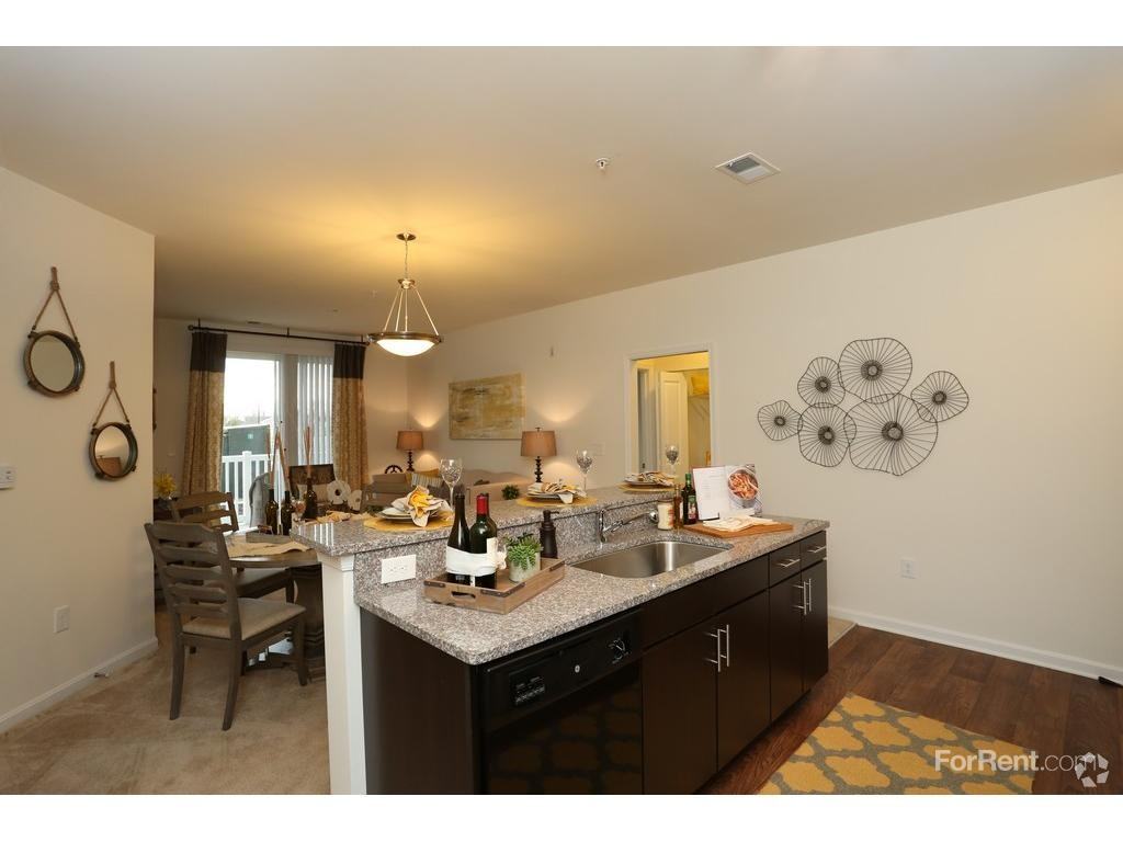 Addison Court - Photo 3 of 10