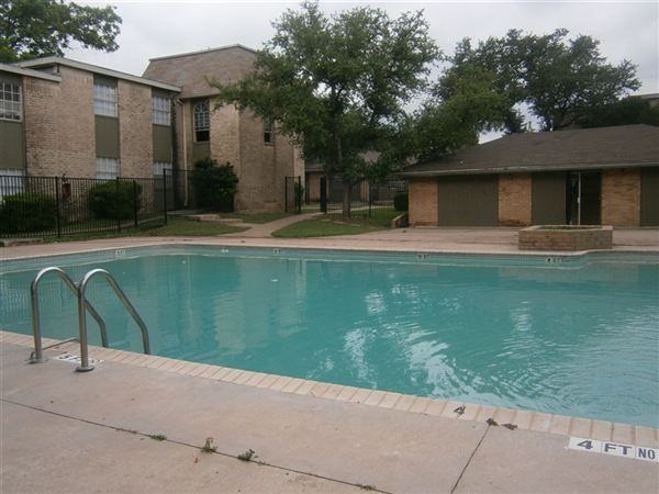 Pepperidge - Photo 3 of 8