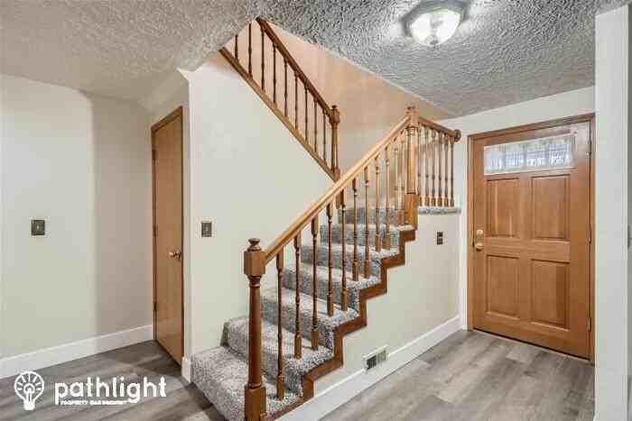 2711 Ne 148th Ave - Photo 2 of 24