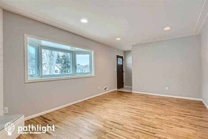 3136 Nevada Ave S - Photo 3 of 18