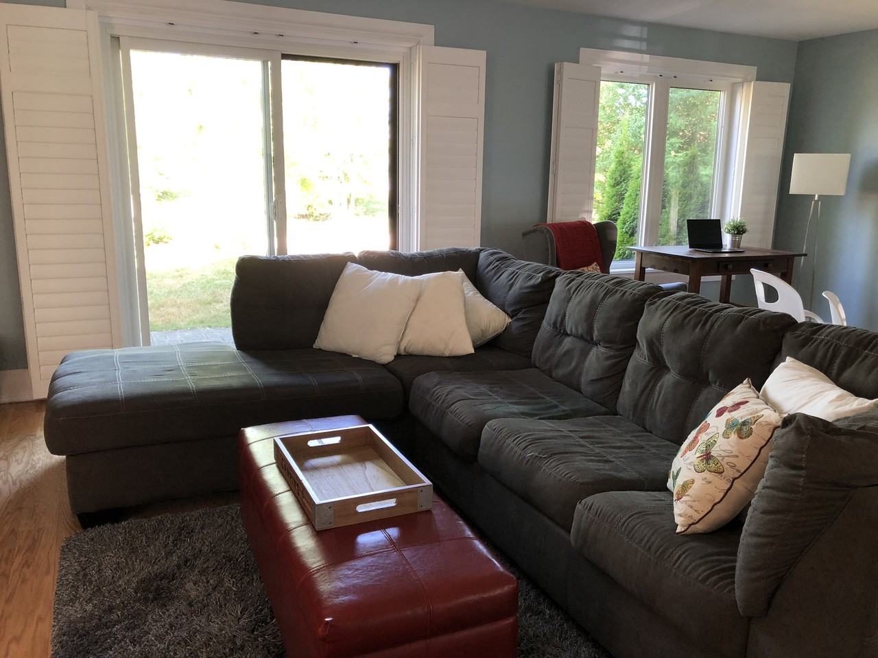 150 Escarpment Crescent - Photo 2 of 13