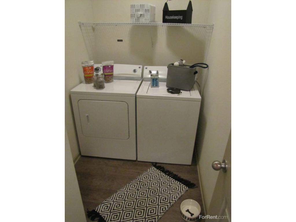 Gran Bay at Flagler Center - Photo 3 of 20