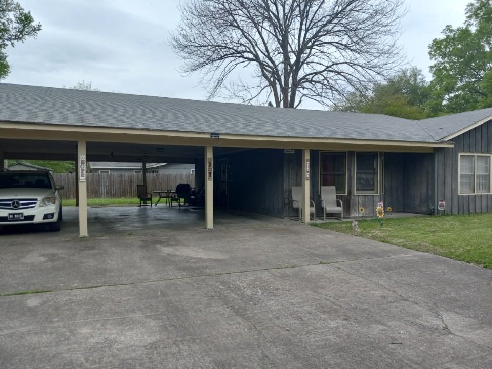 1265 E John St #NA - Photo 2 of 5