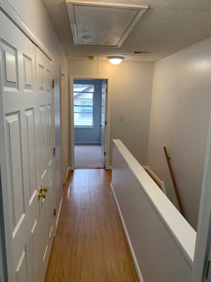 1407 GLENWOOD STUnit #8 - Photo 3 of 10