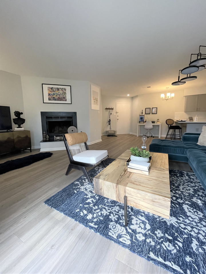 Fieldpointe - Photo 3 of 13