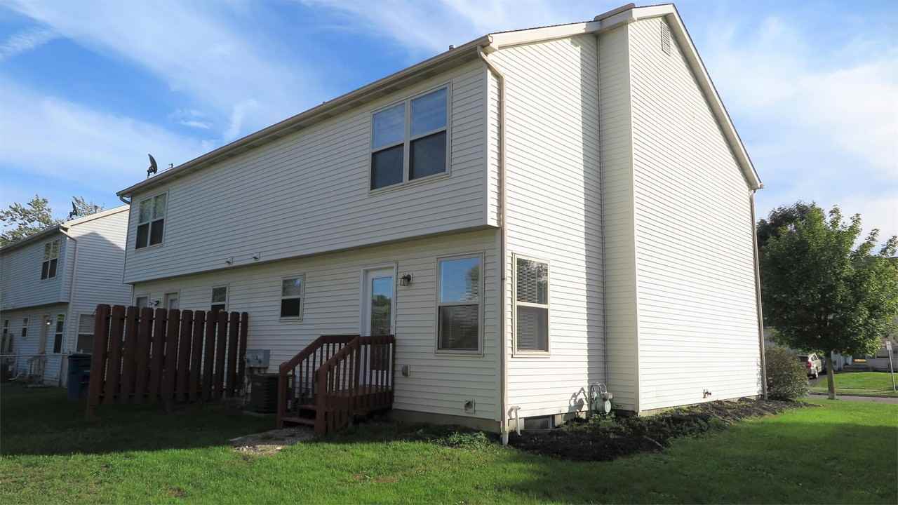 240 Richards Dr #1 - Photo 2 of 42