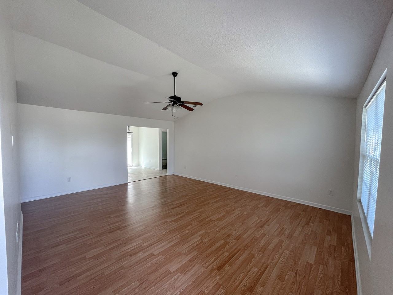 338 S Bridgeport Dr #1 - Photo 2 of 12