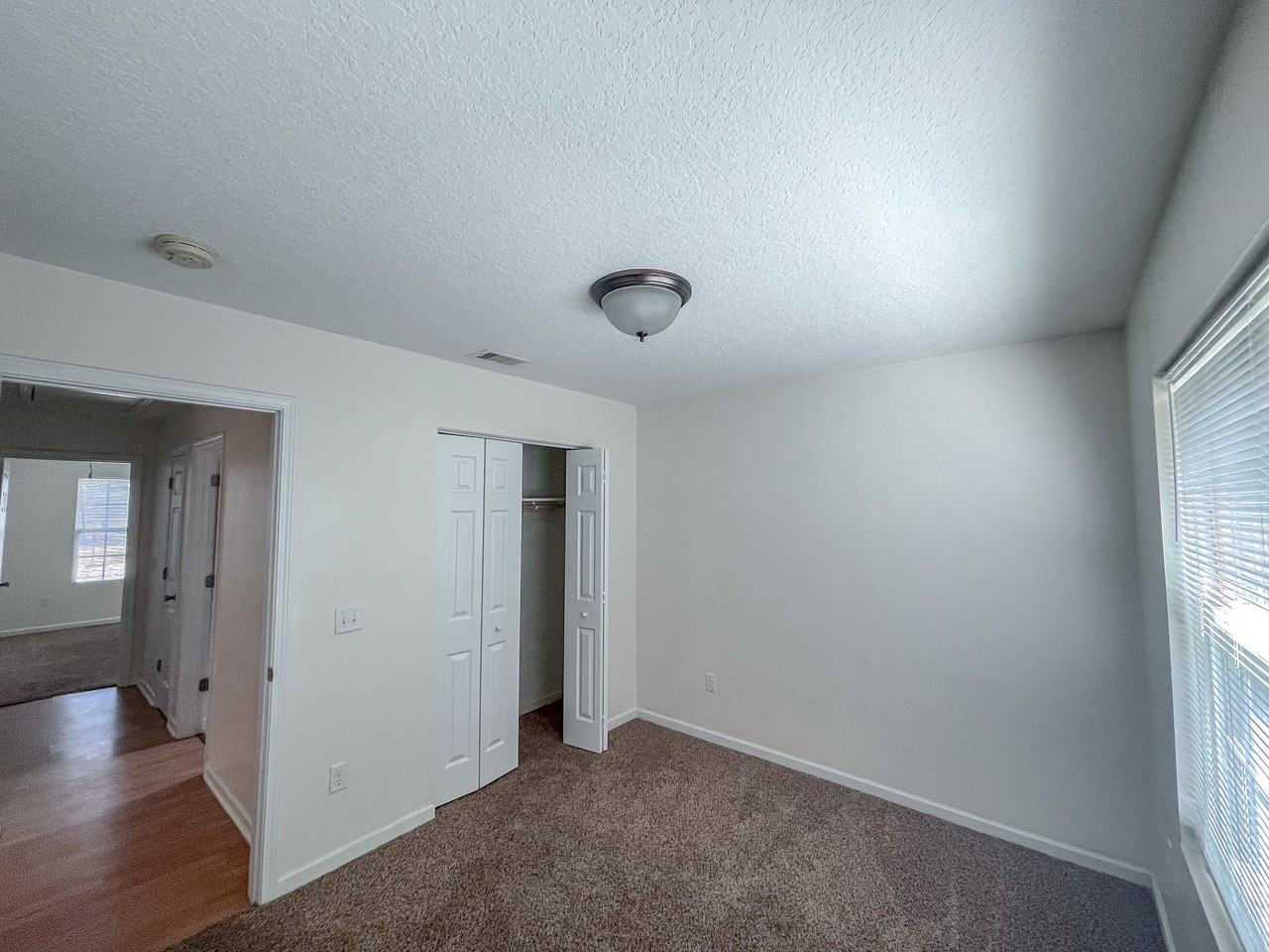 338 S Bridgeport Dr #1 - Photo 6 of 12