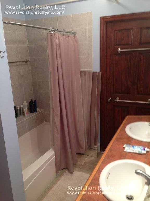 5 Colliston Rd #B - Photo 4 of 8