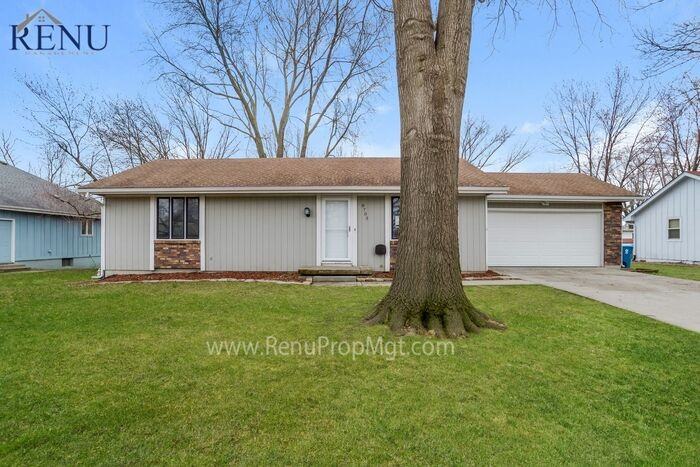 8703 Brenda Ln - Photo 2 of 17