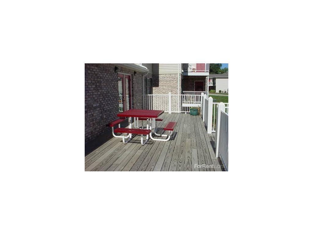 Pike Lake Pointe Apartments - Photo 3 of 19