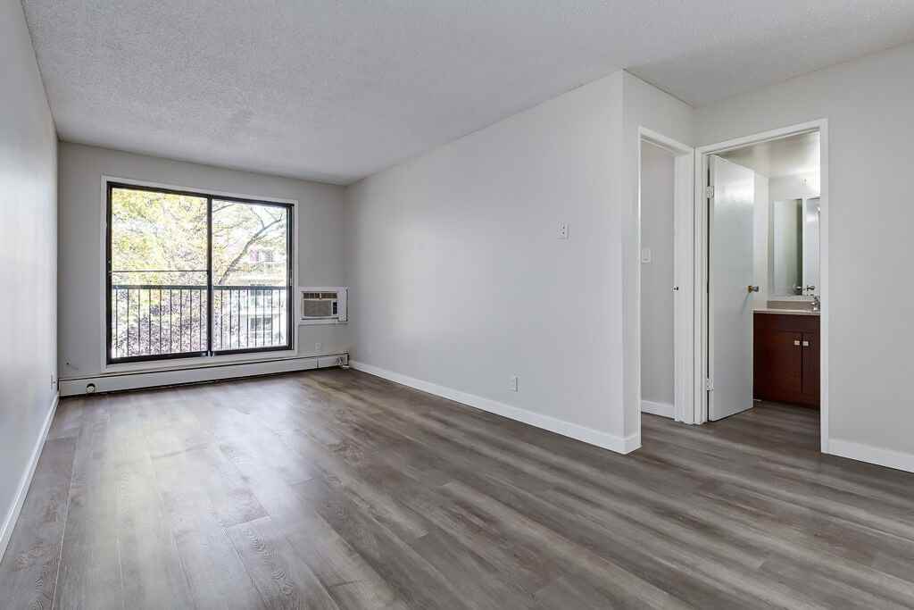 Angela Dawn Apartments 125 Avenue O S, Saskatoon, SK S7M 2R4 Zumper