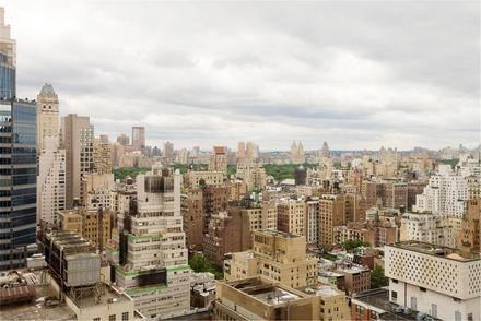 LEXINGTON AVE AND 3RD - Photo 2 of 7