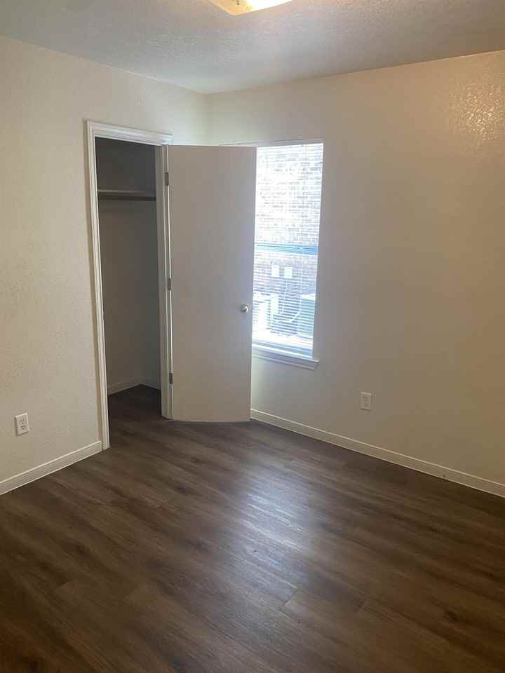 2113 Jennifer Dr #B - Photo 5 of 9