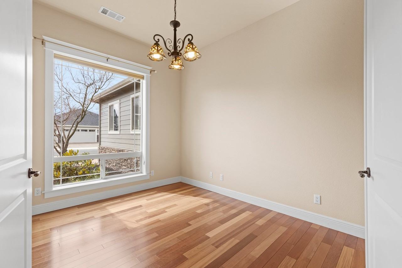 1001 Pumpkin Rdg #1 - Photo 6 of 32