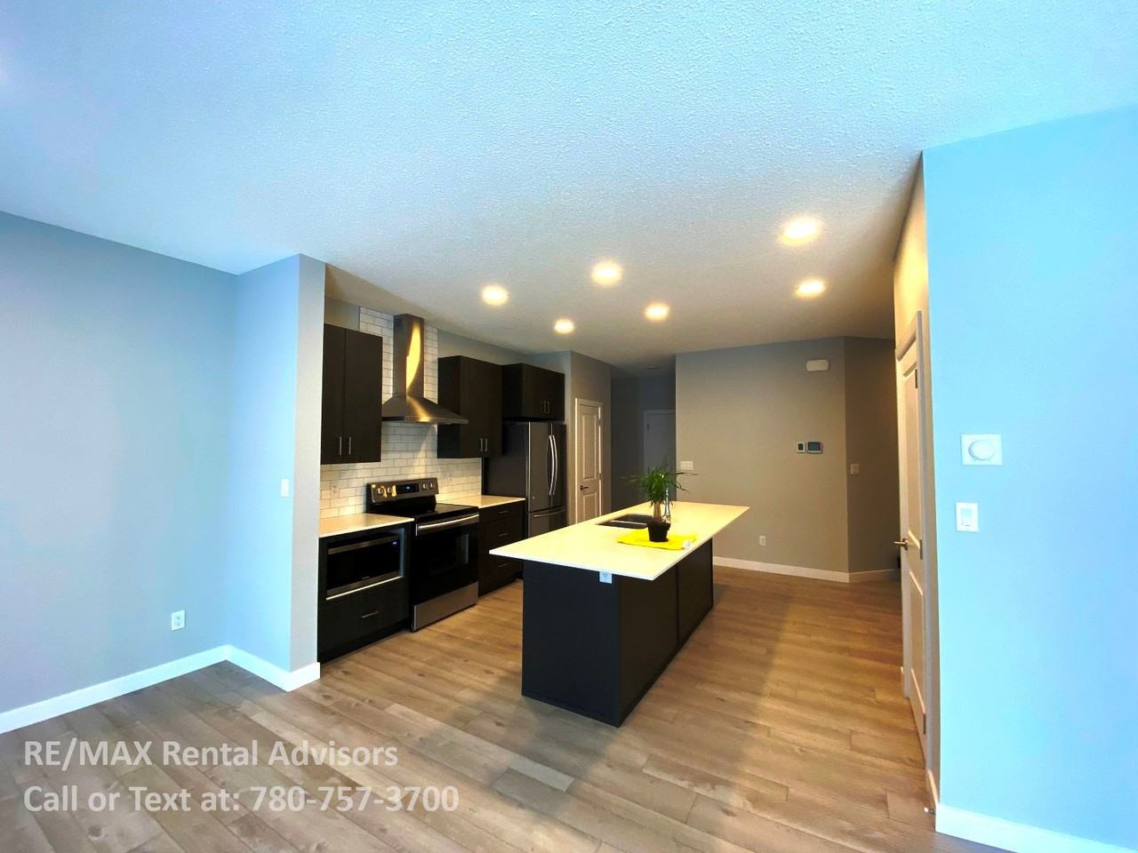 9940 223 St Nw - Photo 3 of 18
