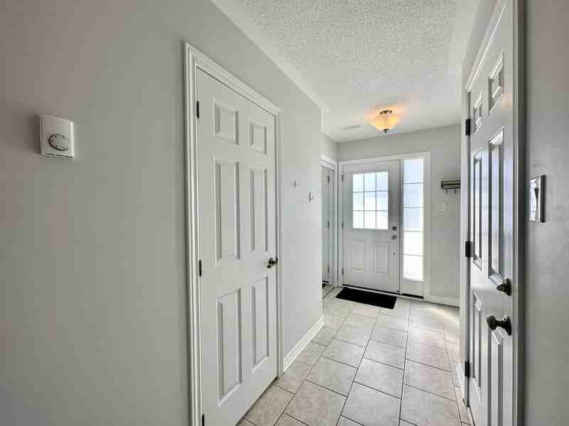 323 Sweetfern Cres - Photo 2 of 13